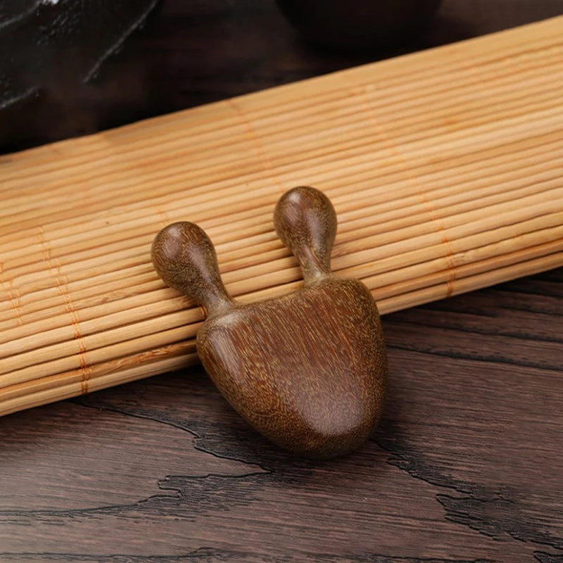 1PC Wooden Massager Green Sandalwood Gua Sha Scraper Cute Bone Guasha Head and Neck Massage Tool Scraping Acupuncture Therapy